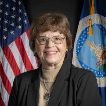 Headshot of Marcy Svenningsen